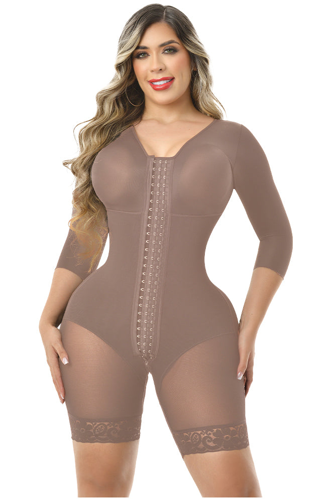 FS9563 FAJA SHORT CON MANGAS Y BRASIER DOBLE TALLA CON 3 NIVELES DE AJUSTE EN BROCHES REALCE BOOTYLOVE