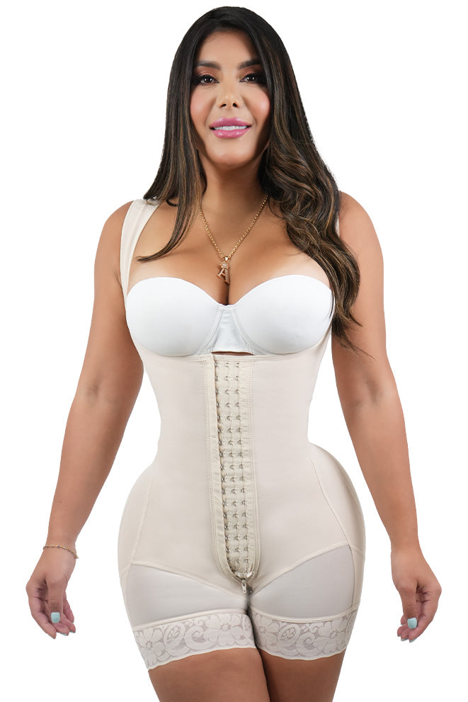 Faja Magic Short Corto con Tirante Ancho y Broche en Hombro F15661 | Compresión Postquirúrgica y Realce Natural amplio