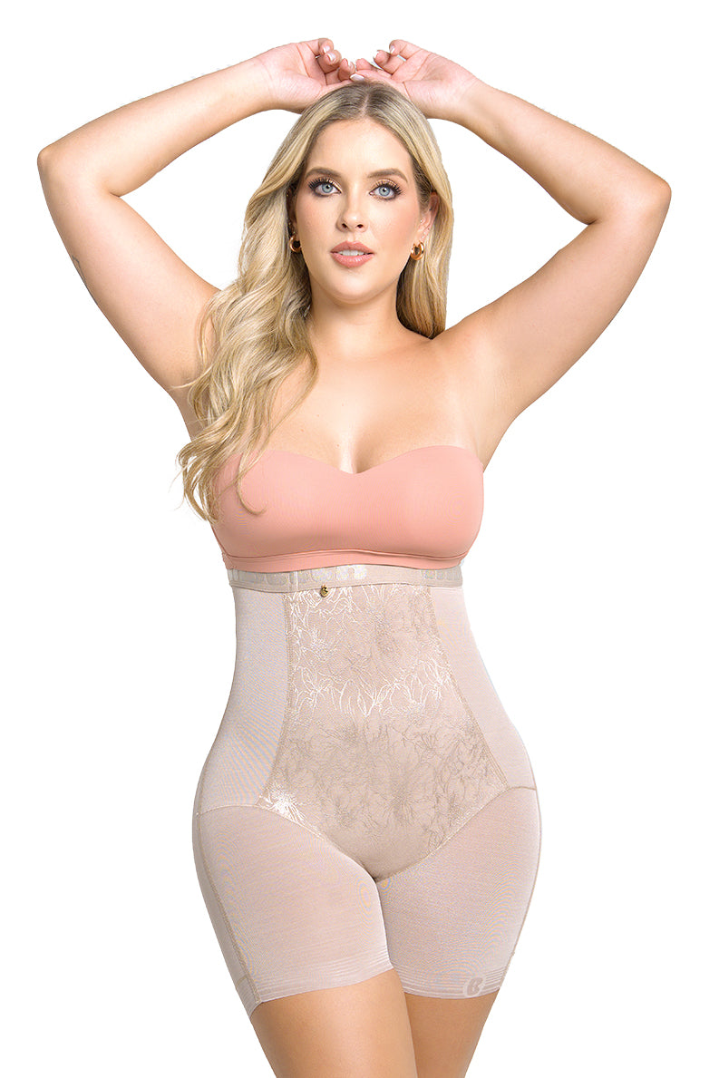 Soy Grandeza – Panty Short Moldeador con Encaje Corto Cintura Alta | Labella Majesty