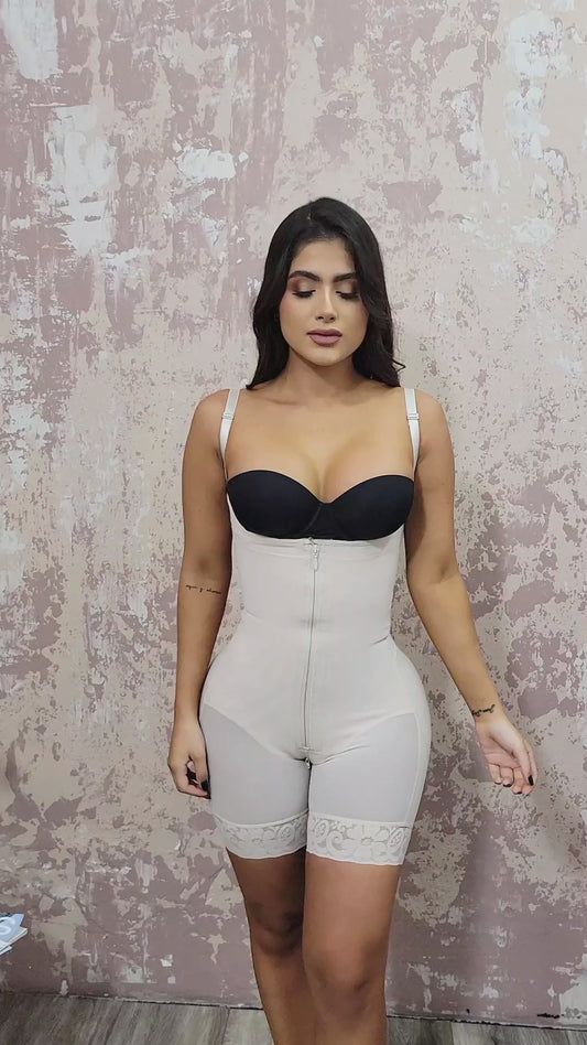 FP1501 FAJA SHORT TIRANTE AJUSTABLE Y AJUSTE EN CIERRE CON REALCE INVISIBLE FANTASTIC